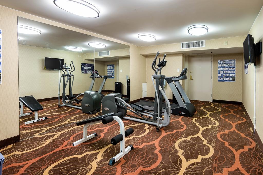 Quality Inn Near Hampton Coliseum מראה חיצוני תמונה