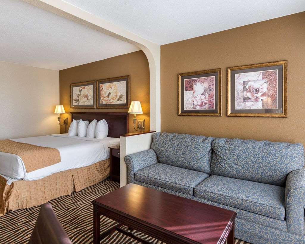 Quality Inn Near Hampton Coliseum חדר תמונה